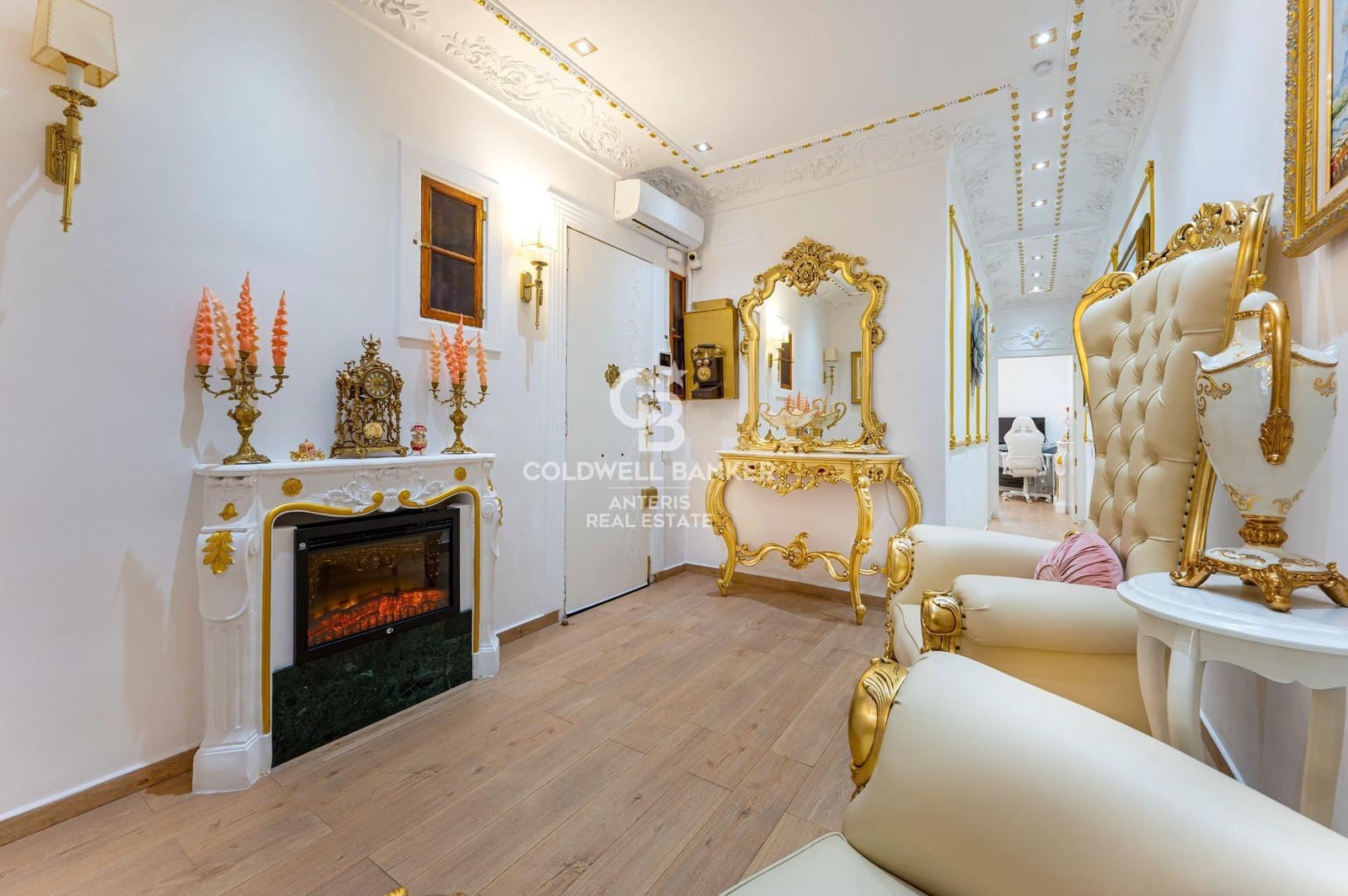 3 bedroom Flat for sale in Barcelona city - € 745,000 (Ref: 10055620)