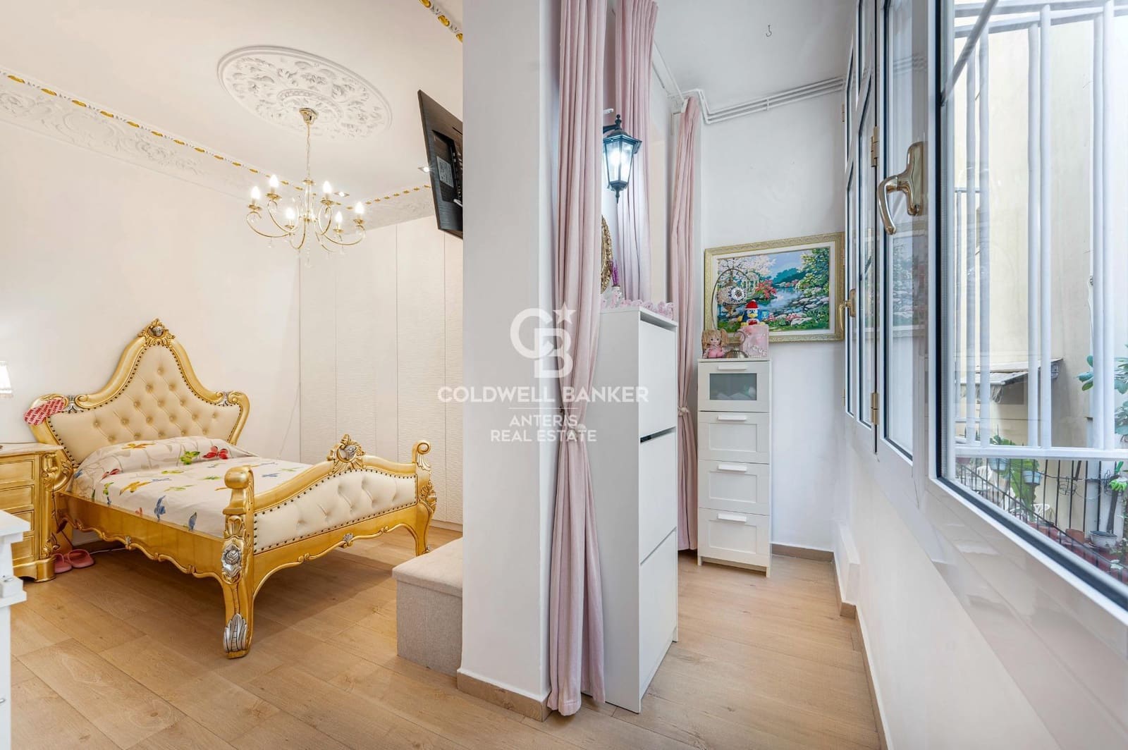 3 bedroom Flat for sale in Barcelona city - € 745,000 (Ref: 10055620)