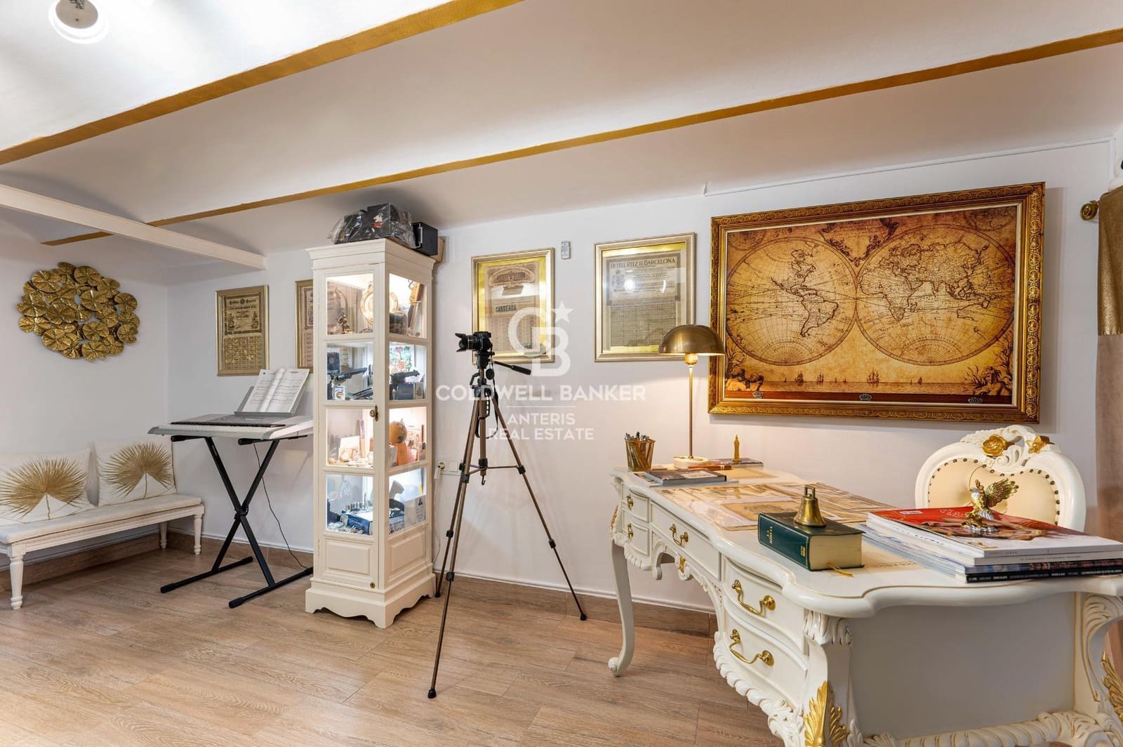 3 bedroom Flat for sale in Barcelona city - € 745,000 (Ref: 10055620)