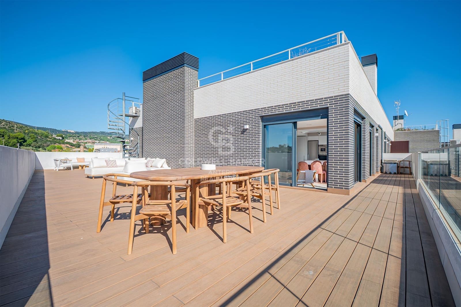 3 soverom Penthouse til salgs i Montgat med svømmebasseng - € 980 000 (Ref: 10059080)