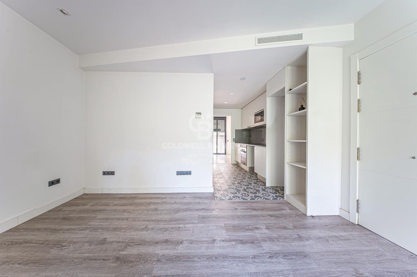 2 bedroom Flat for sale in Barcelona city with garage - € 464,000 (Ref: 10059081)