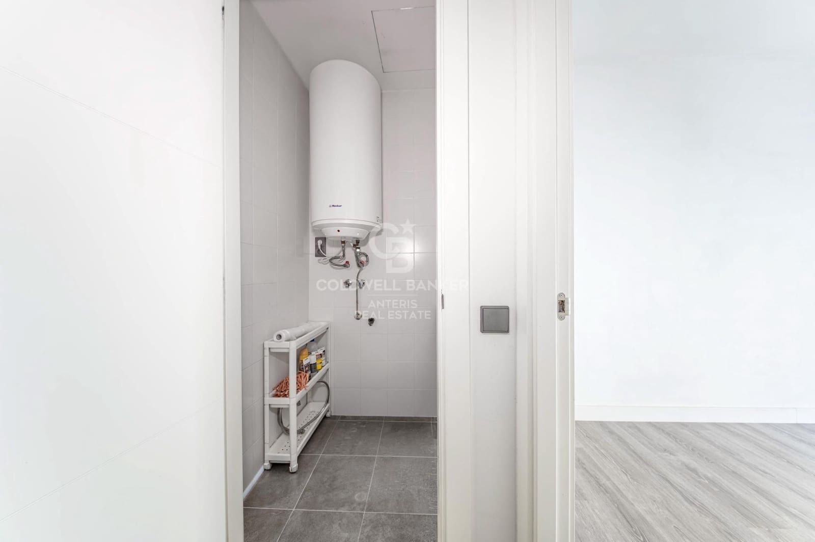 2 bedroom Flat for sale in Barcelona city with garage - € 464,000 (Ref: 10059081)