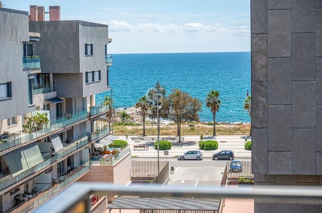4 slaapkamer Penthouse te koop in Badalona met zwembad - € 850.000 (Ref: 10059083)