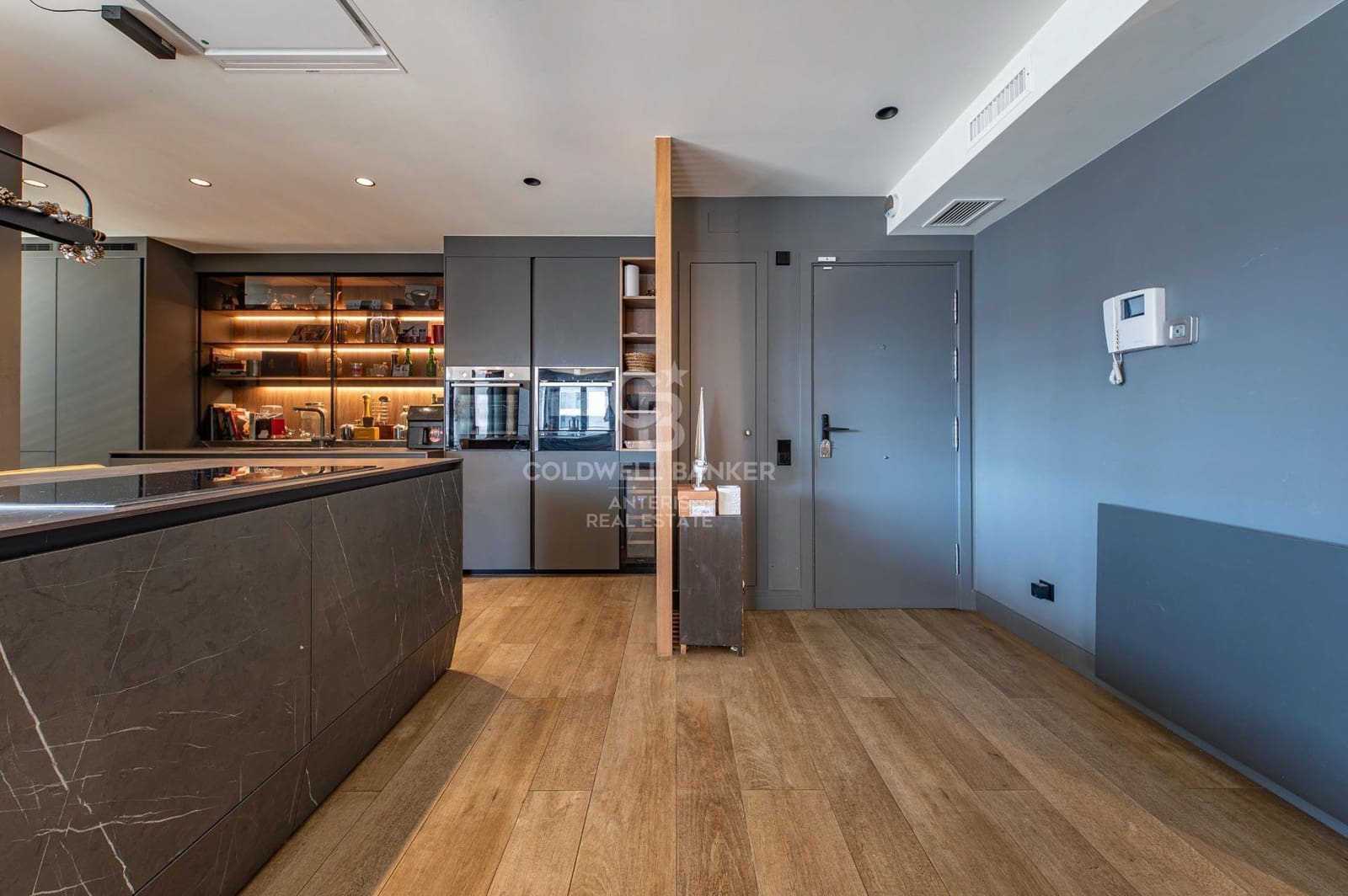 4 soverom Penthouse til salgs i Badalona med svømmebasseng - € 850 000 (Ref: 10059083)