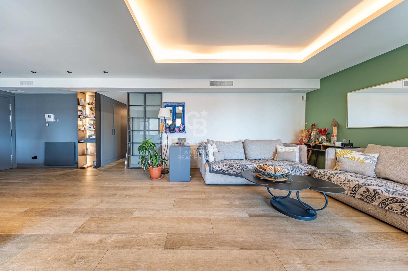 4 soverom Penthouse til salgs i Badalona med svømmebasseng - € 850 000 (Ref: 10059083)