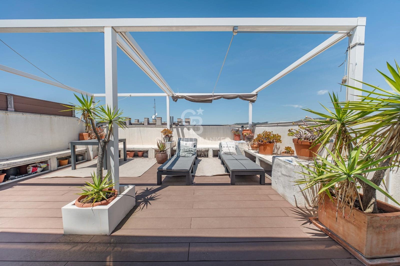 4 soverom Penthouse til salgs i Badalona med svømmebasseng - € 850 000 (Ref: 10059083)