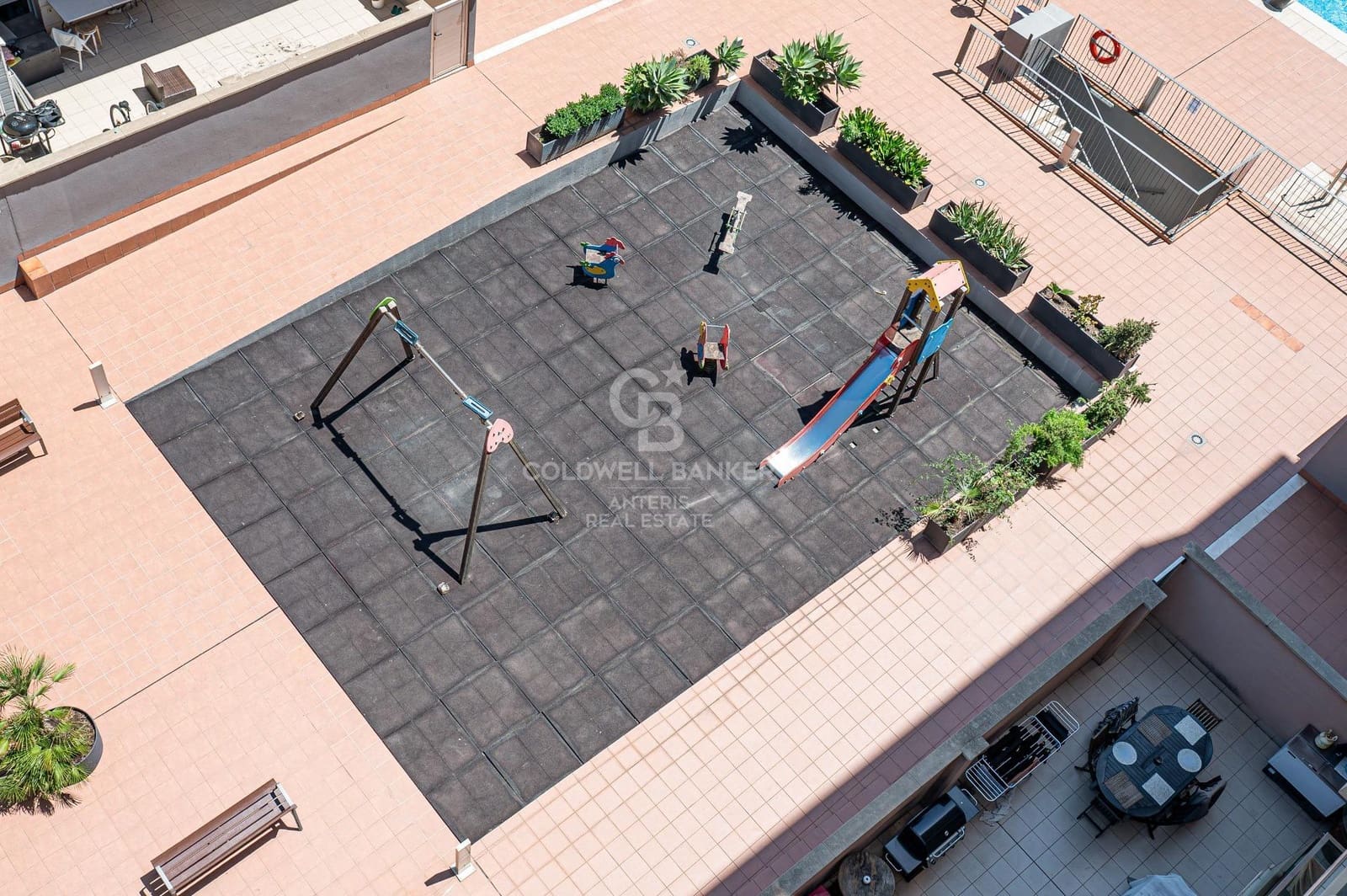 4 soverom Penthouse til salgs i Badalona med svømmebasseng - € 850 000 (Ref: 10059083)