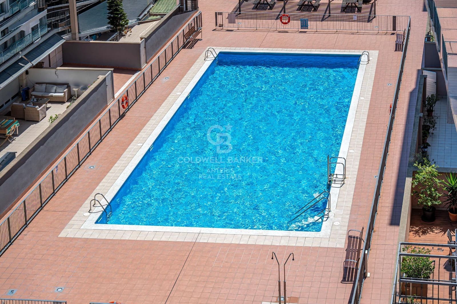 4 soverom Penthouse til salgs i Badalona med svømmebasseng - € 850 000 (Ref: 10059083)