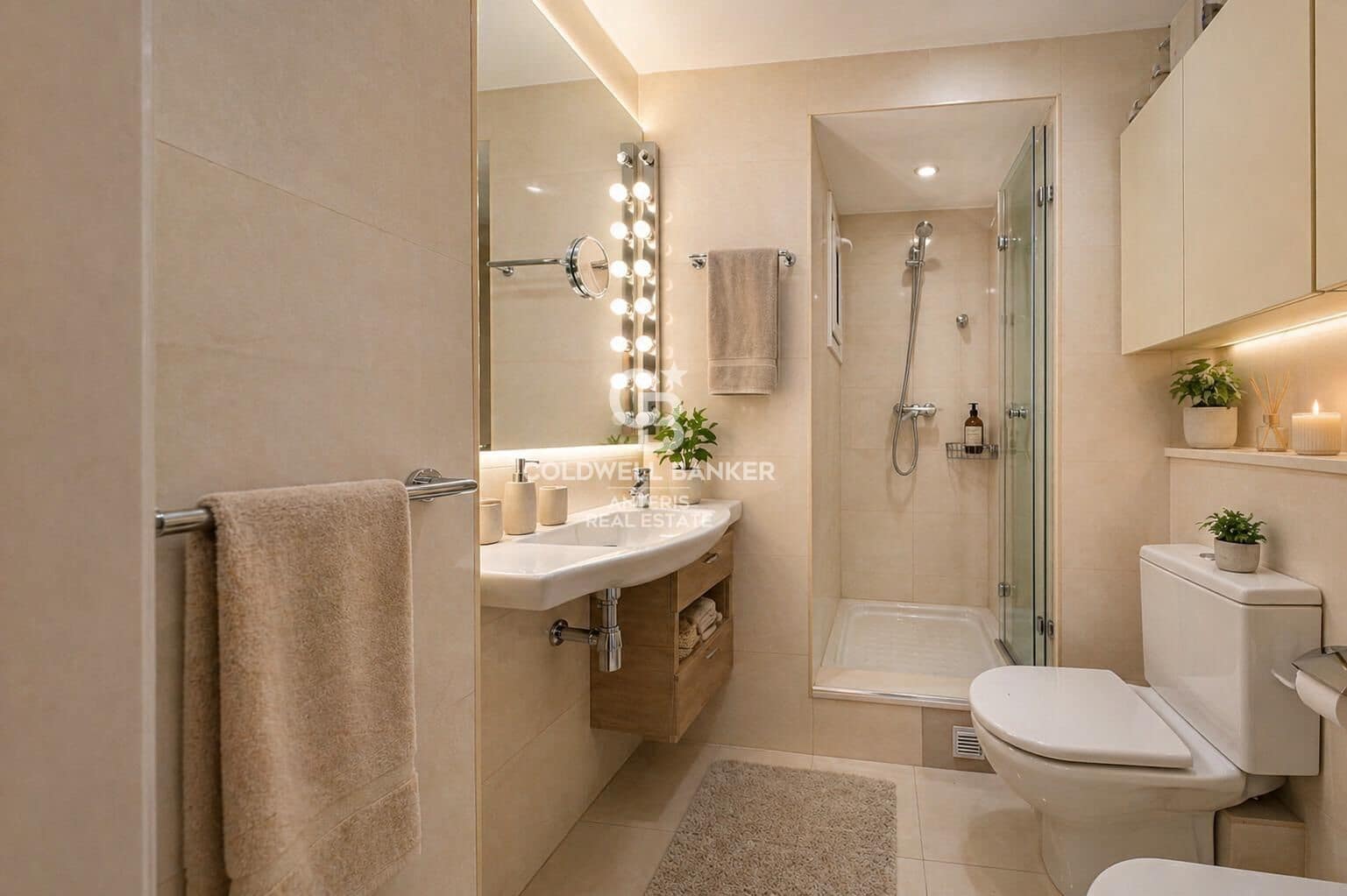 2 sypialnia Mieszkanie na sprzedaż w Miasto Barcelona - 845 000 € (Ref: 10059085)