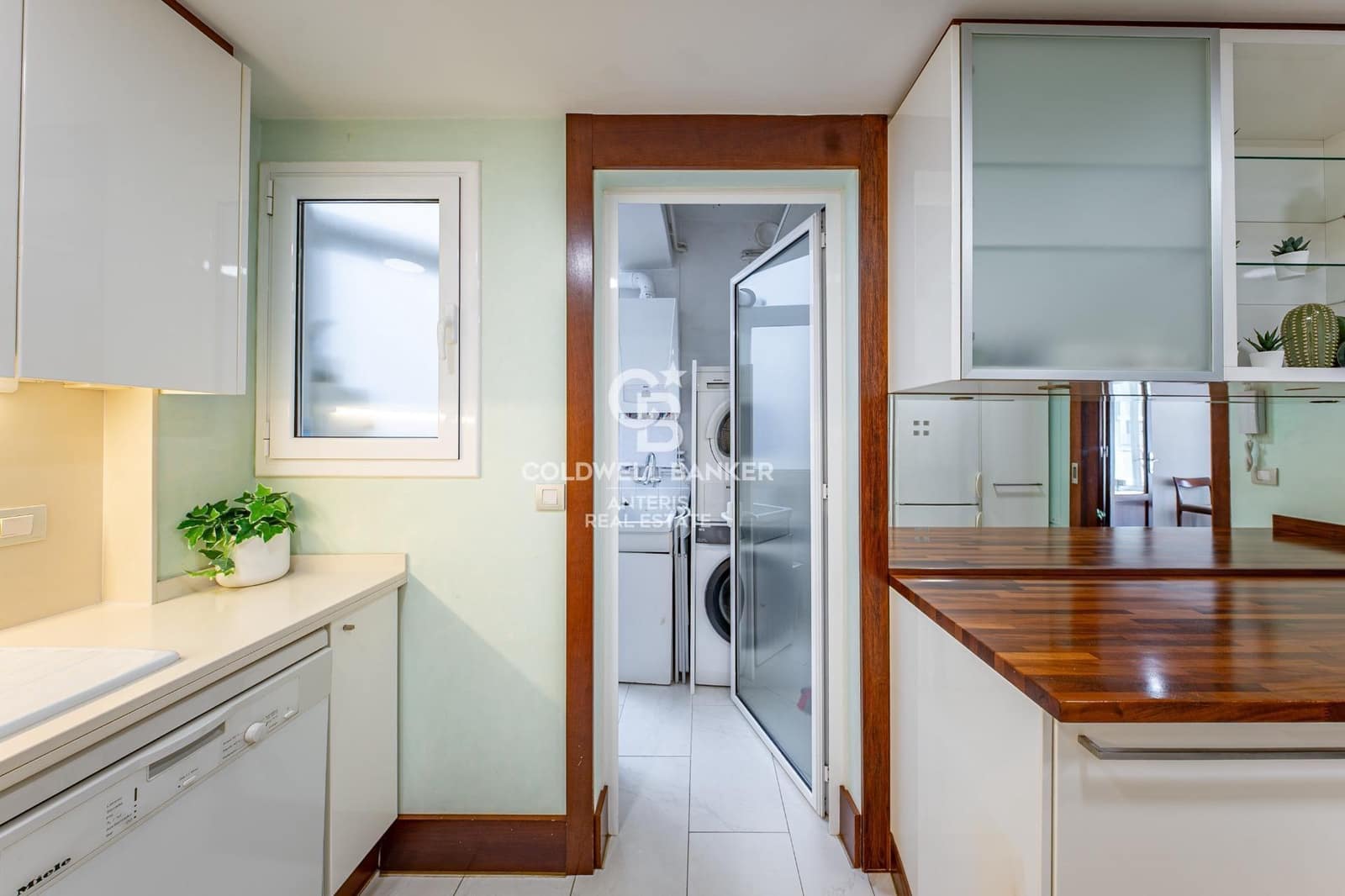 2 sypialnia Mieszkanie na sprzedaż w Miasto Barcelona - 845 000 € (Ref: 10059085)