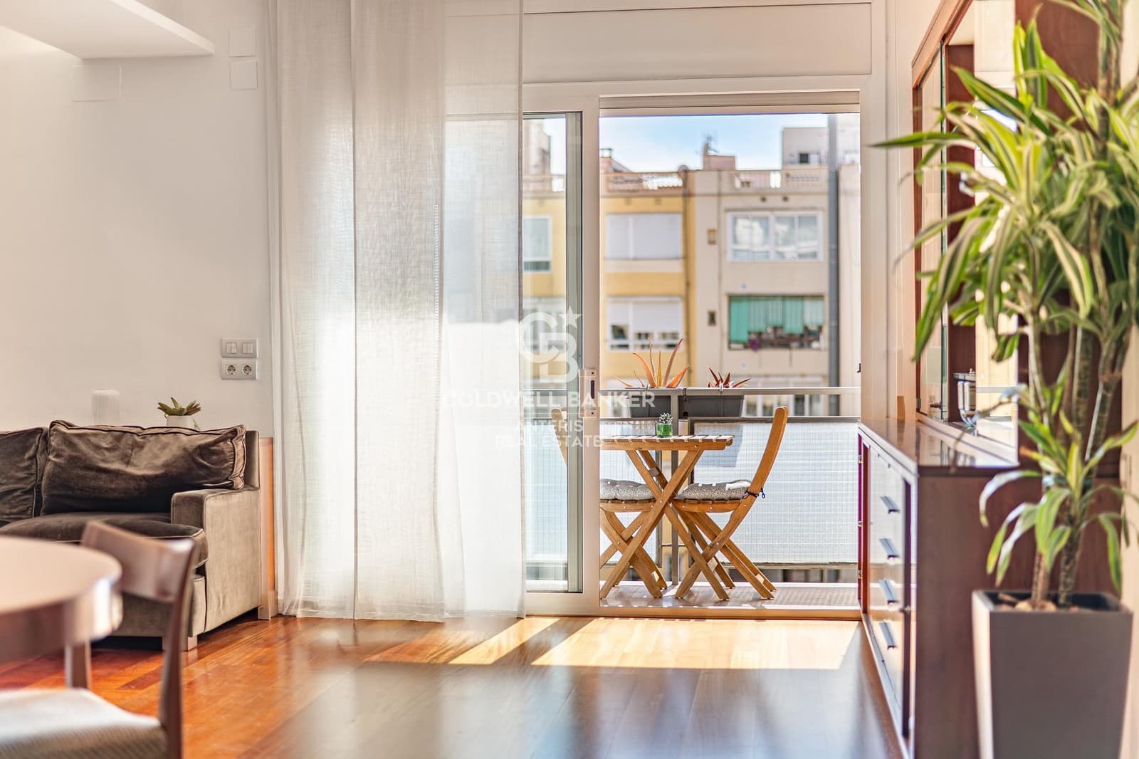 2 sypialnia Mieszkanie na sprzedaż w Miasto Barcelona - 845 000 € (Ref: 10059085)