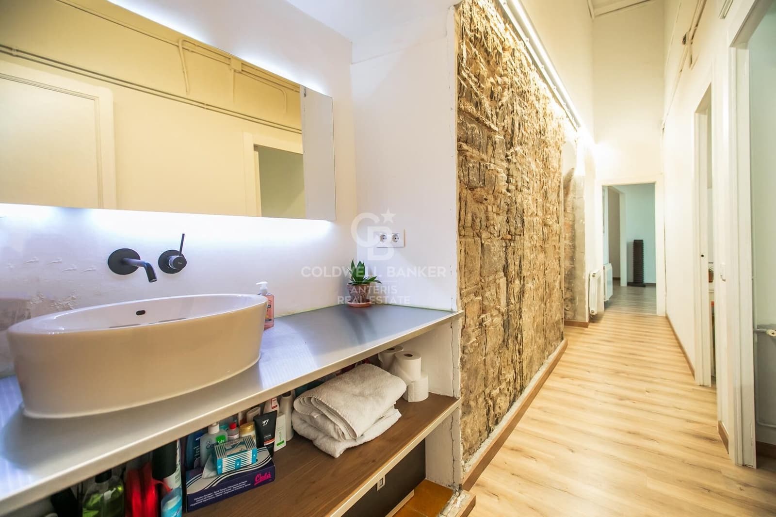 1 sypialnia Mieszkanie na sprzedaż w Miasto Barcelona - 414 000 € (Ref: 10059087)