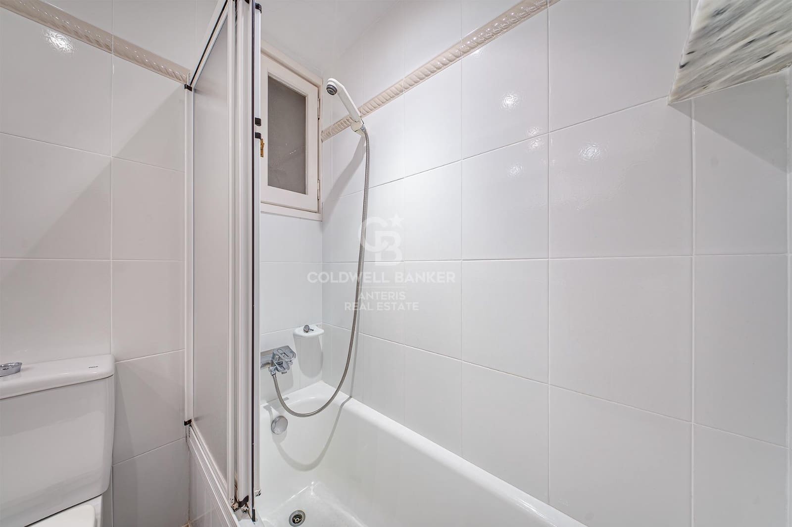 5 bedroom Flat for sale in Lloret de Mar with garage - € 495,000 (Ref: 10059088)