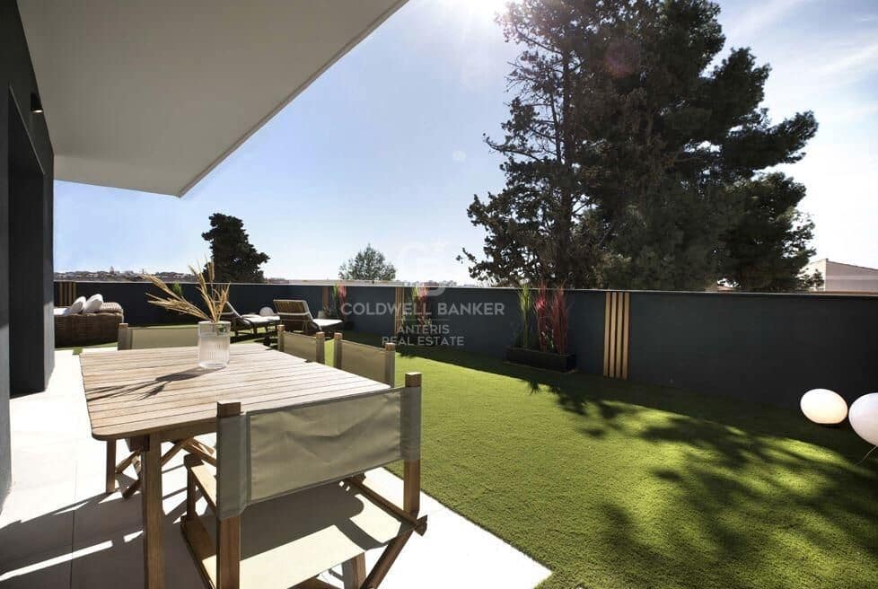 3 bedroom Flat for sale in Esplugues de Llobregat - € 430,000 (Ref: 10059091)