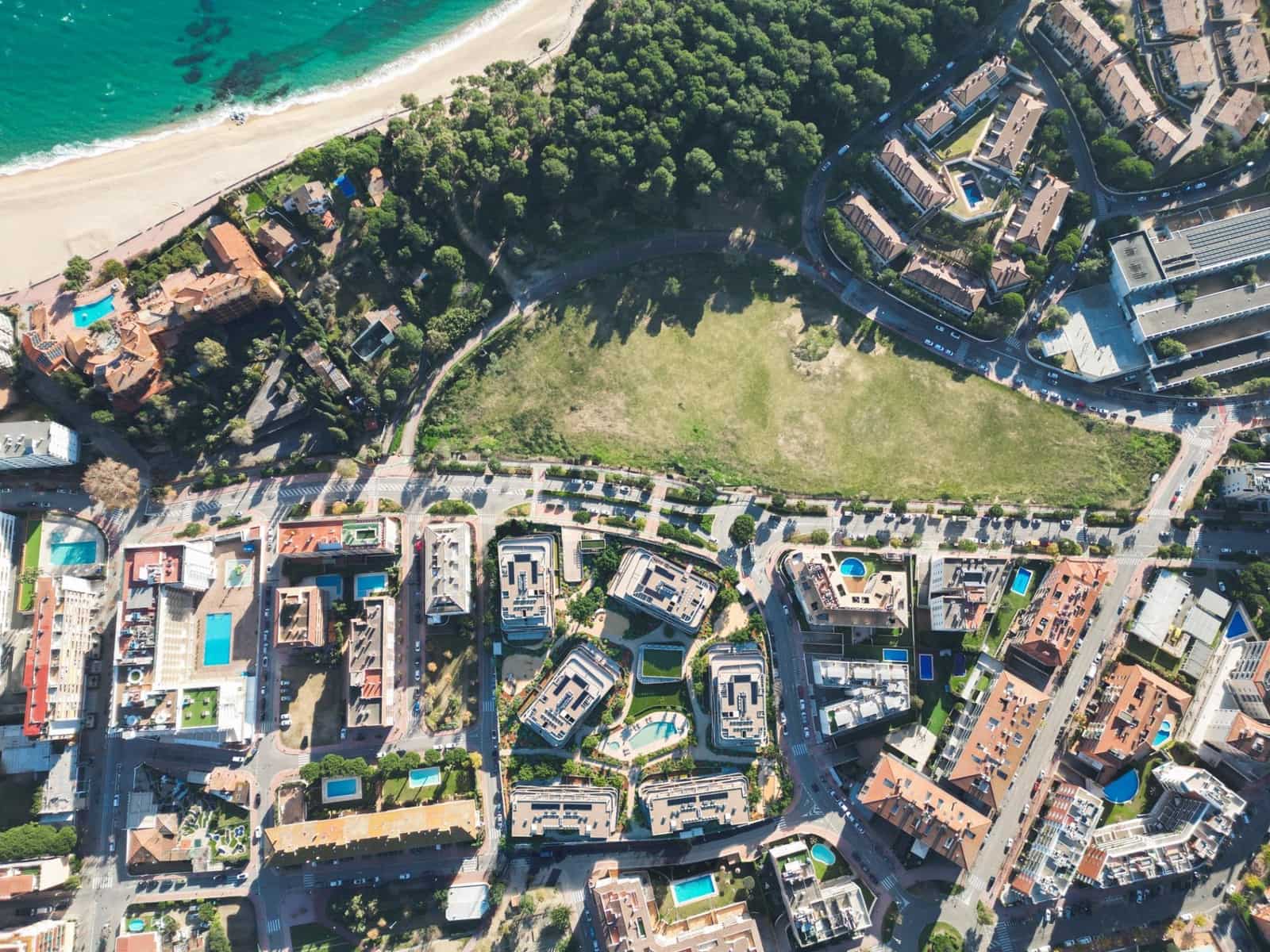 2 slaapkamer Flat te koop in Lloret de Mar met zwembad - € 281.000 (Ref: 10059092)
