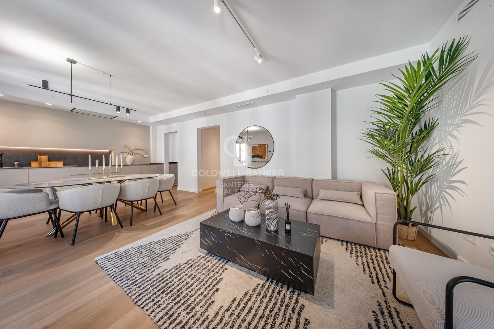3 soverom Leilighet til salgs i Barcelona by med svømmebasseng - € 590 000 (Ref: 10059093)