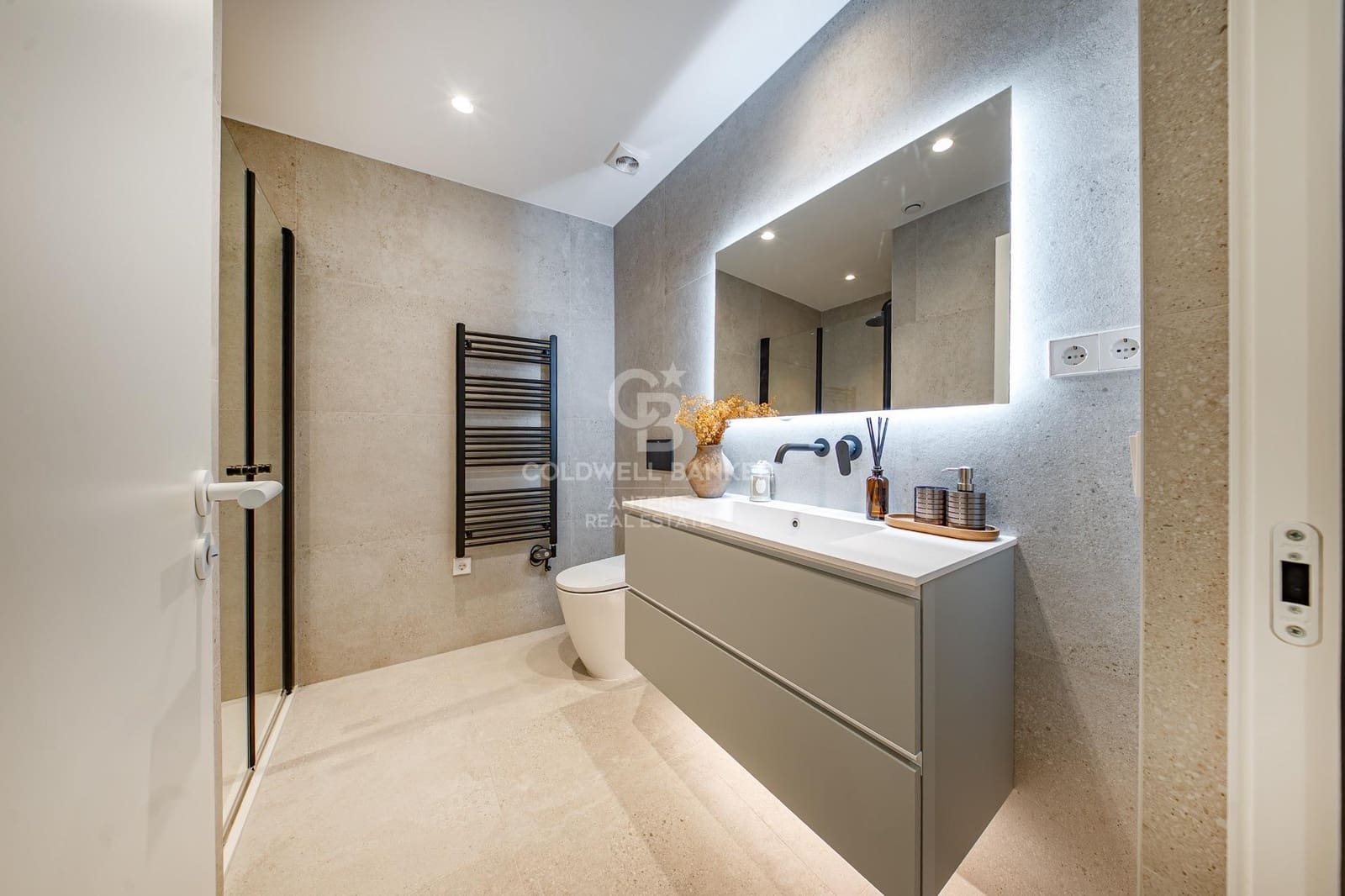 3 soverom Leilighet til salgs i Barcelona by med svømmebasseng - € 590 000 (Ref: 10059093)
