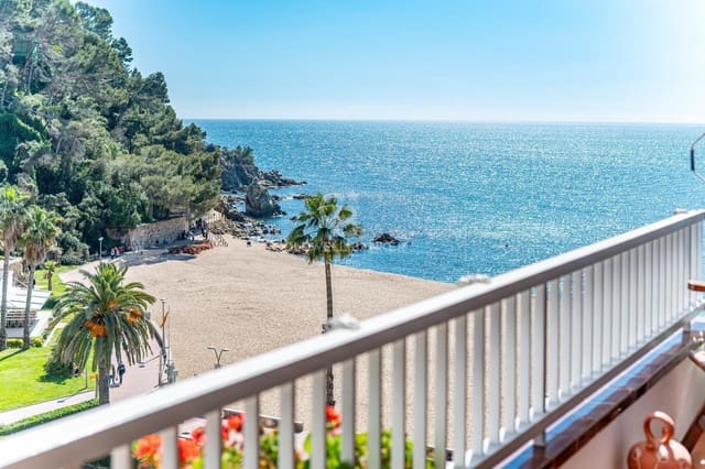 2 slaapkamer Flat te koop in Fenals, Lloret de Mar - € 348.000 (Ref: 10059096)