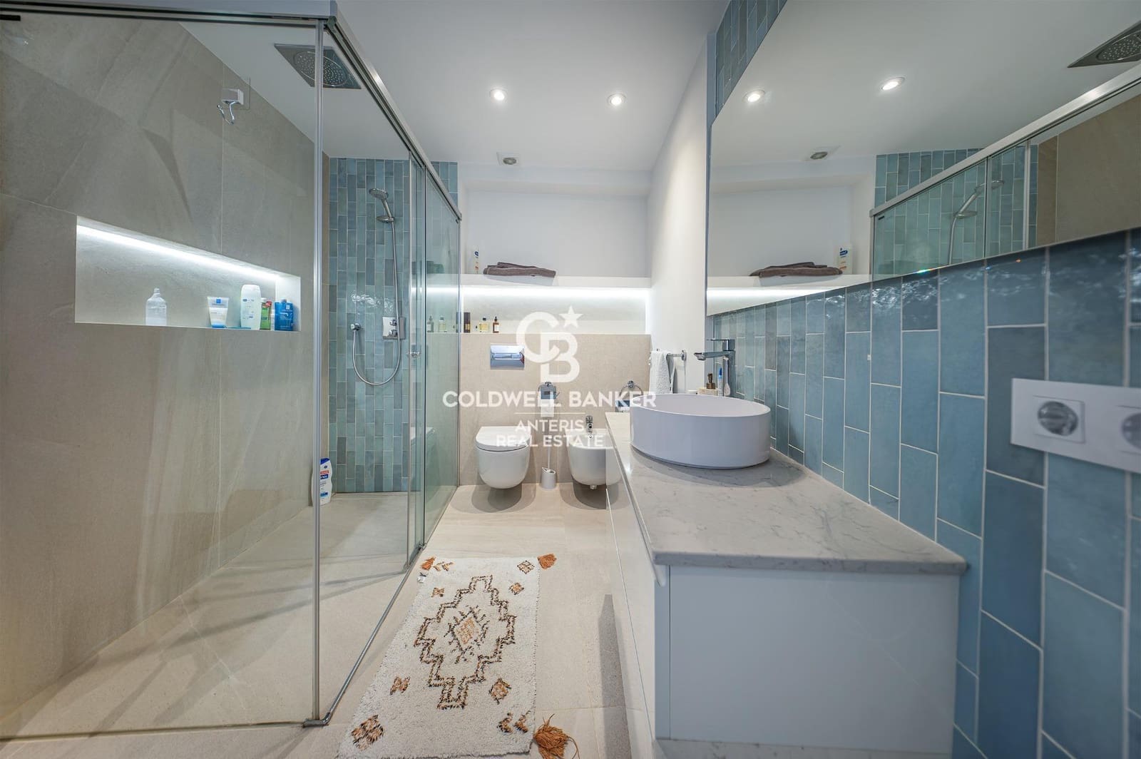 2 makuuhuone Kattohuoneisto myytävänä paikassa Barcelona kaupunki - 795 000 € (Ref: 10059097)