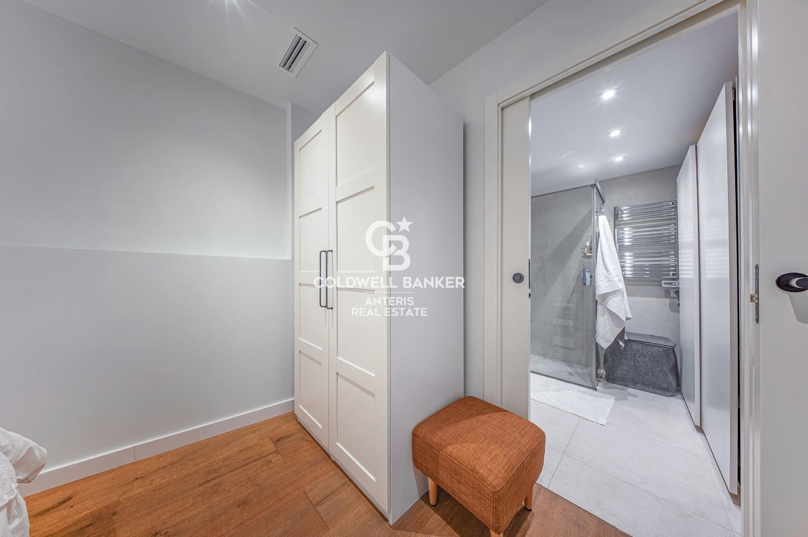 2 makuuhuone Kattohuoneisto myytävänä paikassa Barcelona kaupunki - 795 000 € (Ref: 10059097)