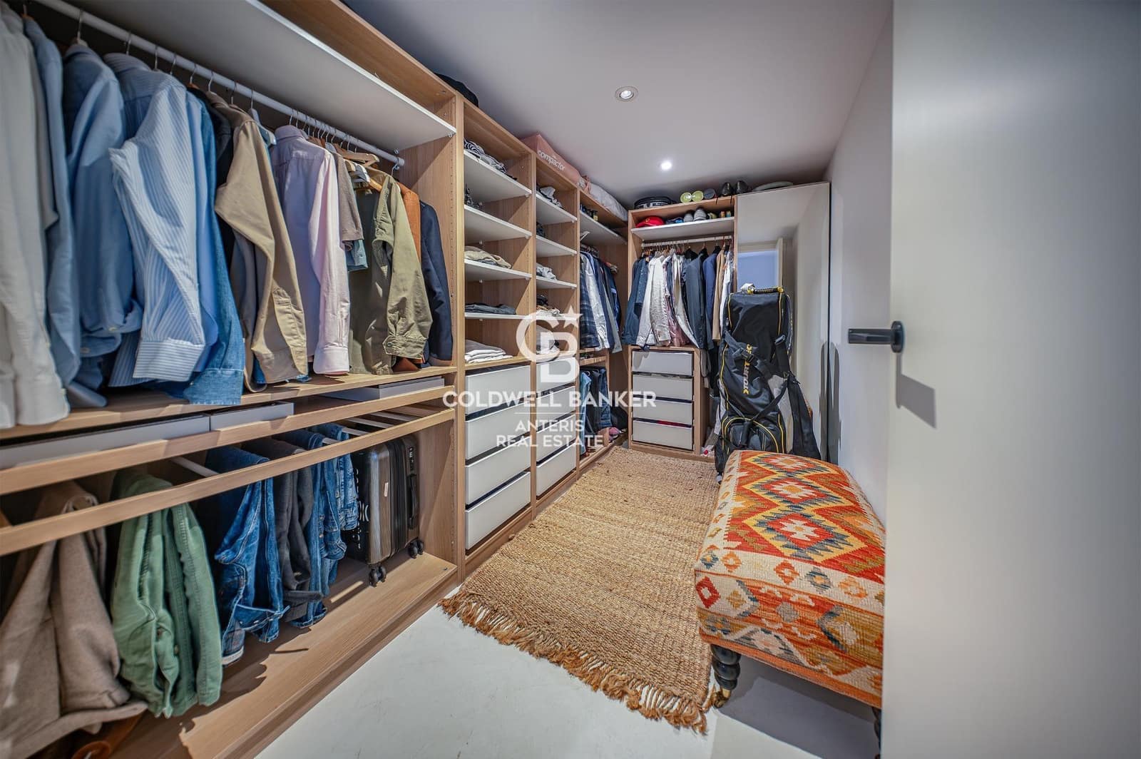 2 makuuhuone Kattohuoneisto myytävänä paikassa Barcelona kaupunki - 795 000 € (Ref: 10059097)