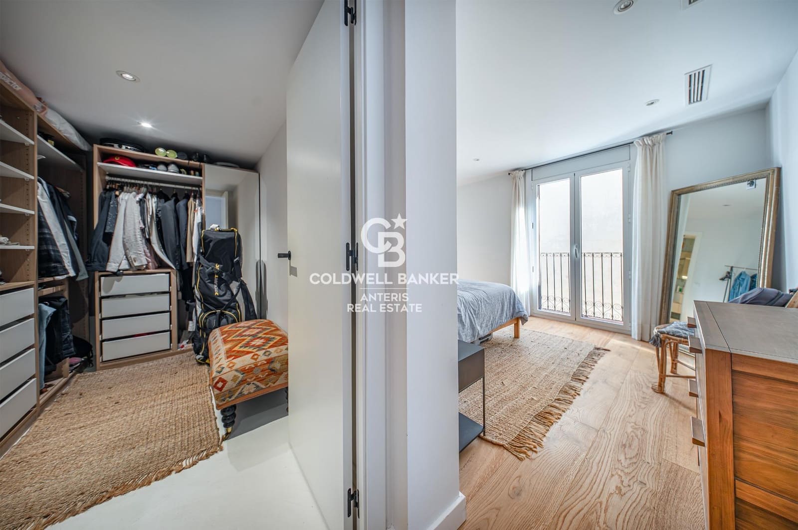 2 makuuhuone Kattohuoneisto myytävänä paikassa Barcelona kaupunki - 795 000 € (Ref: 10059097)