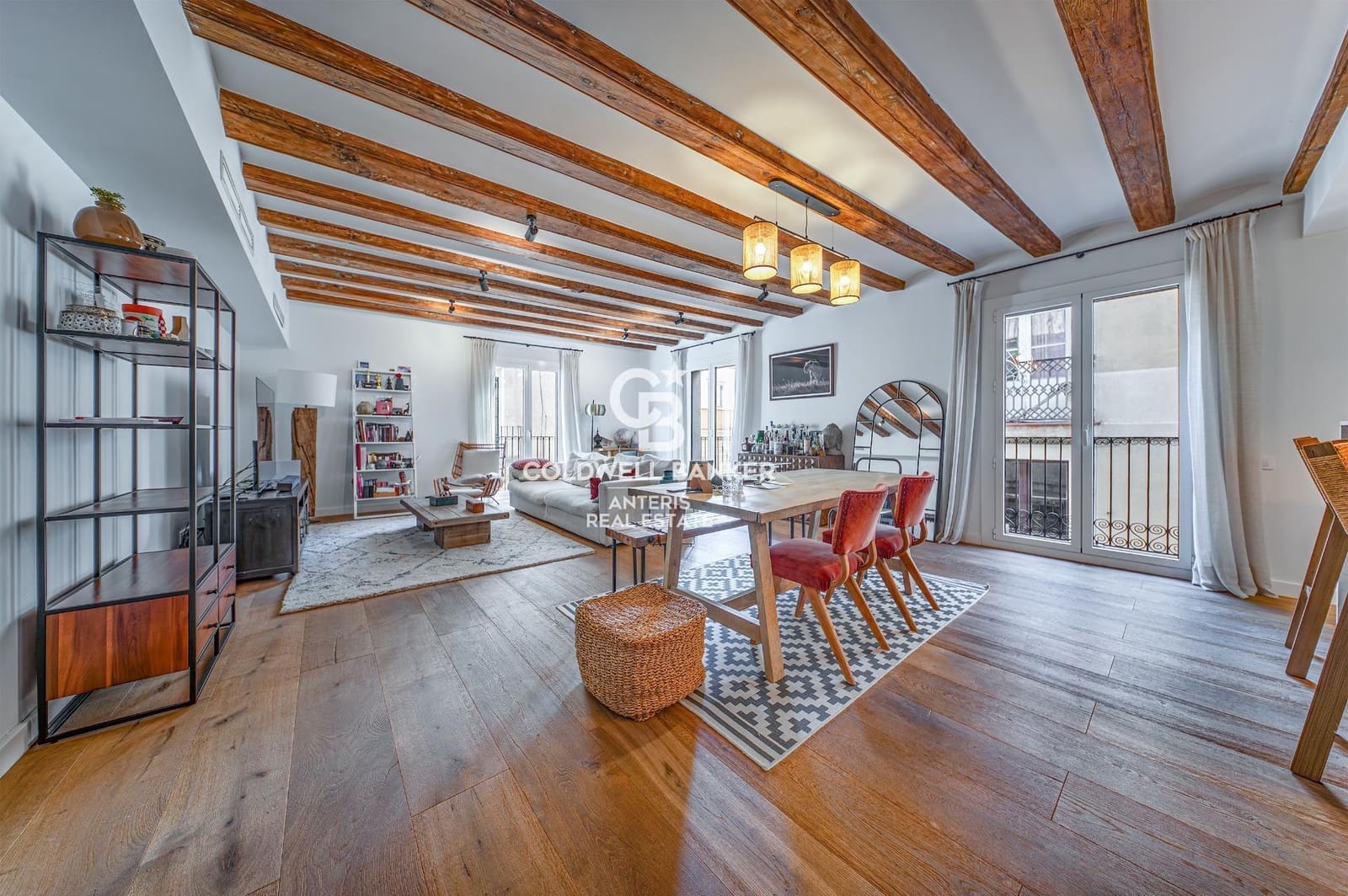 2 makuuhuone Kattohuoneisto myytävänä paikassa Barcelona kaupunki - 795 000 € (Ref: 10059097)