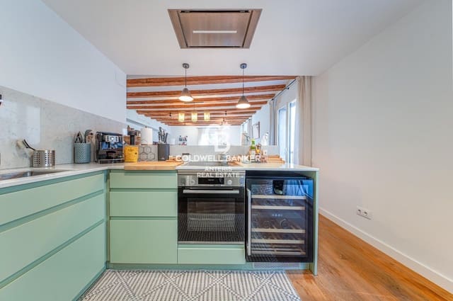 2 makuuhuone Kattohuoneisto myytävänä paikassa El Barri Gòtic, Barcelona kaupunki - 795 000 € (Ref: 10059097)