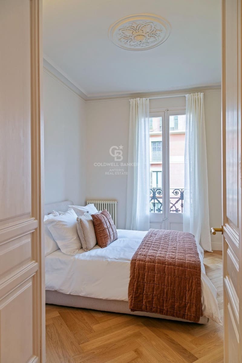 3 slaapkamer Flat te koop in Barcelona stad - € 1.795.000 (Ref: 10059100)