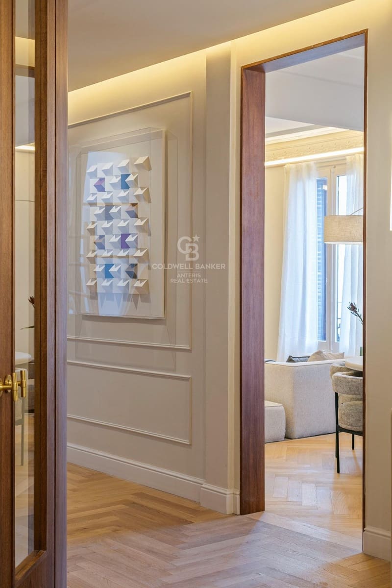 3 slaapkamer Flat te koop in Barcelona stad - € 1.795.000 (Ref: 10059100)