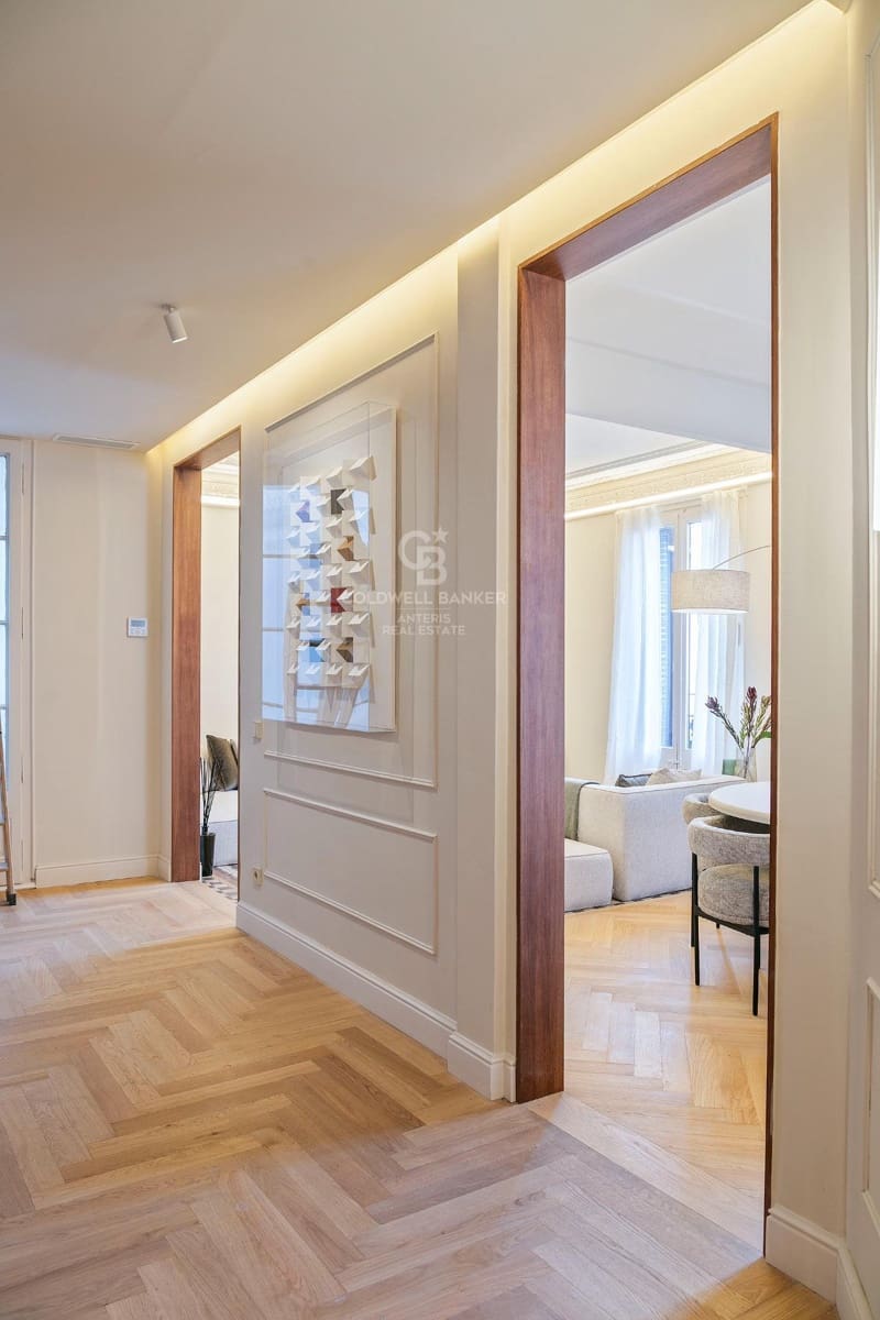 3 slaapkamer Flat te koop in Barcelona stad - € 1.795.000 (Ref: 10059100)