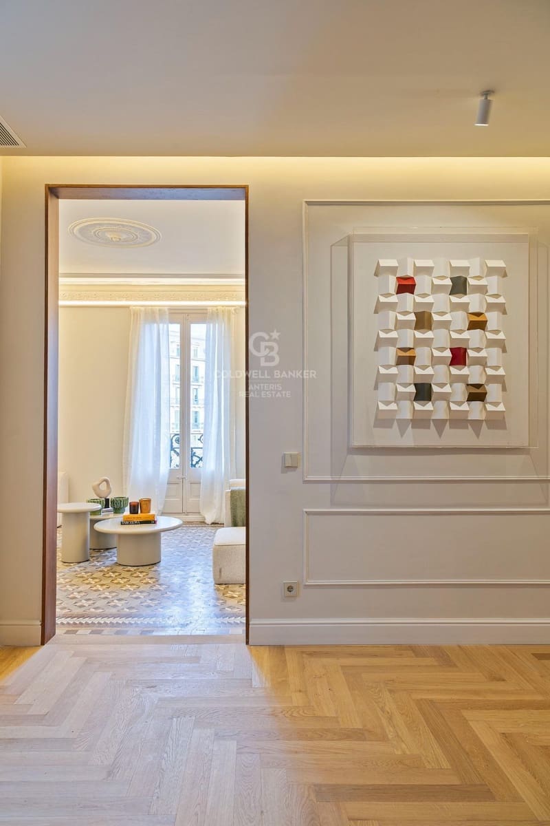 3 slaapkamer Flat te koop in Barcelona stad - € 1.795.000 (Ref: 10059100)