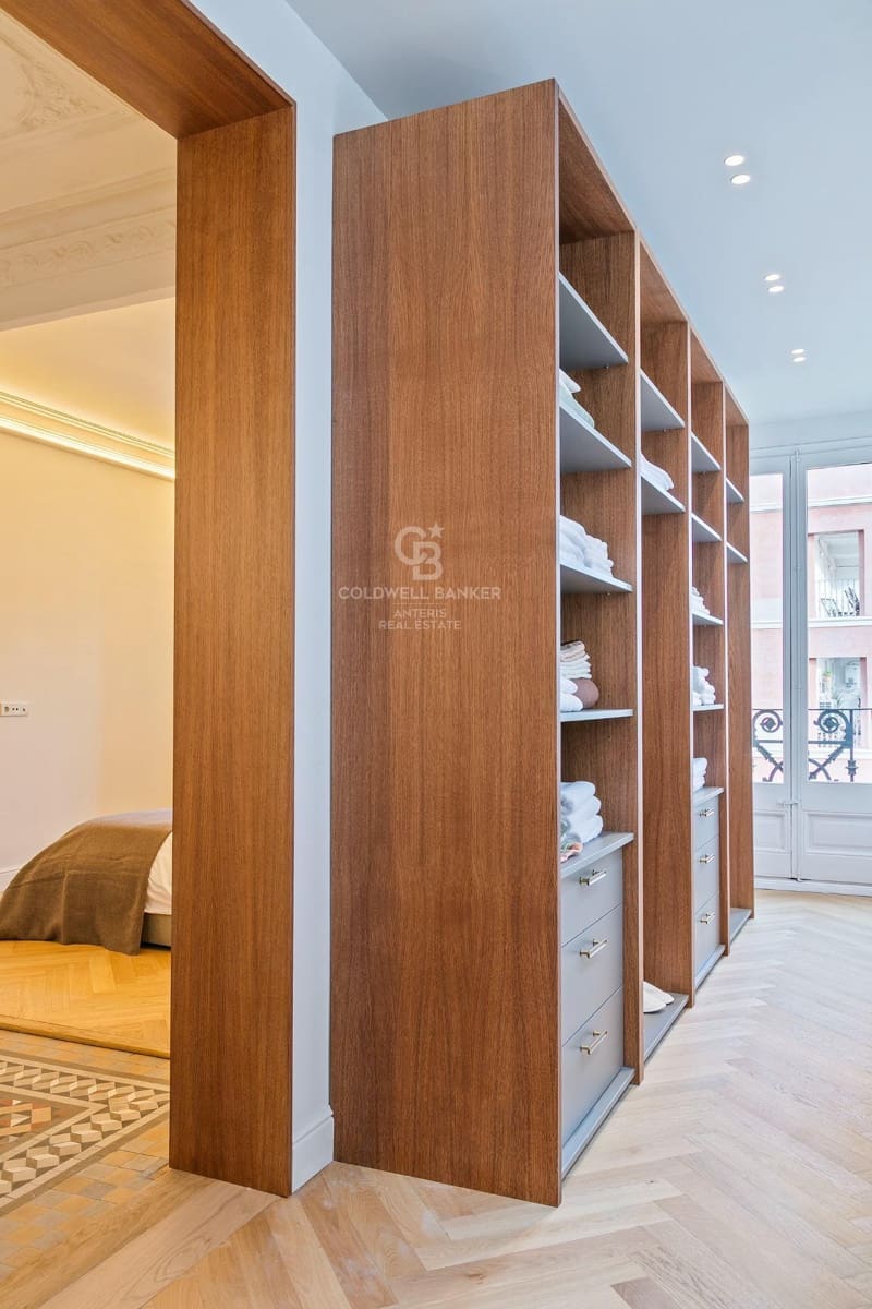 3 slaapkamer Flat te koop in Barcelona stad - € 1.795.000 (Ref: 10059100)