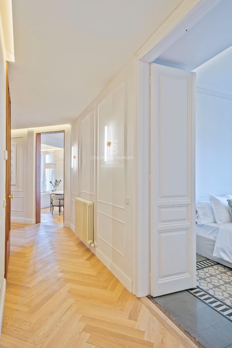 3 slaapkamer Flat te koop in Barcelona stad - € 1.795.000 (Ref: 10059100)