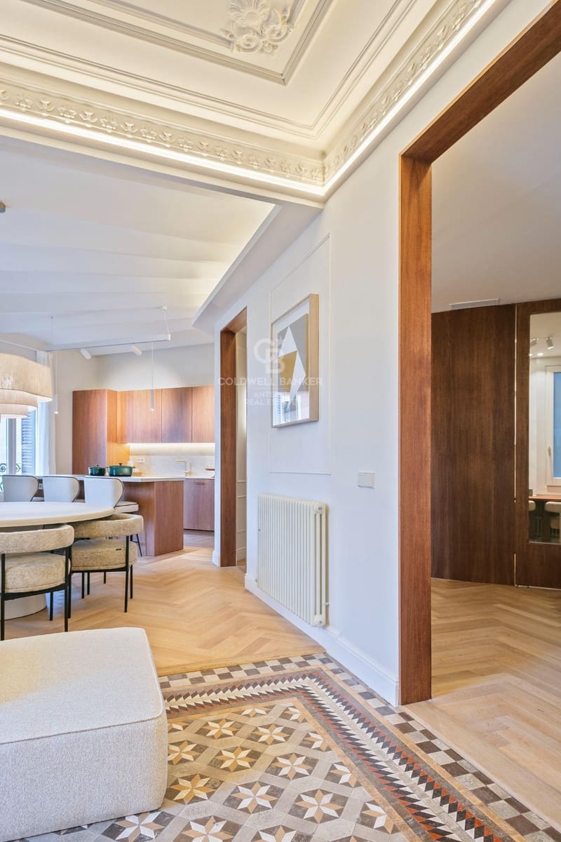 3 slaapkamer Flat te koop in Barcelona stad - € 1.795.000 (Ref: 10059100)