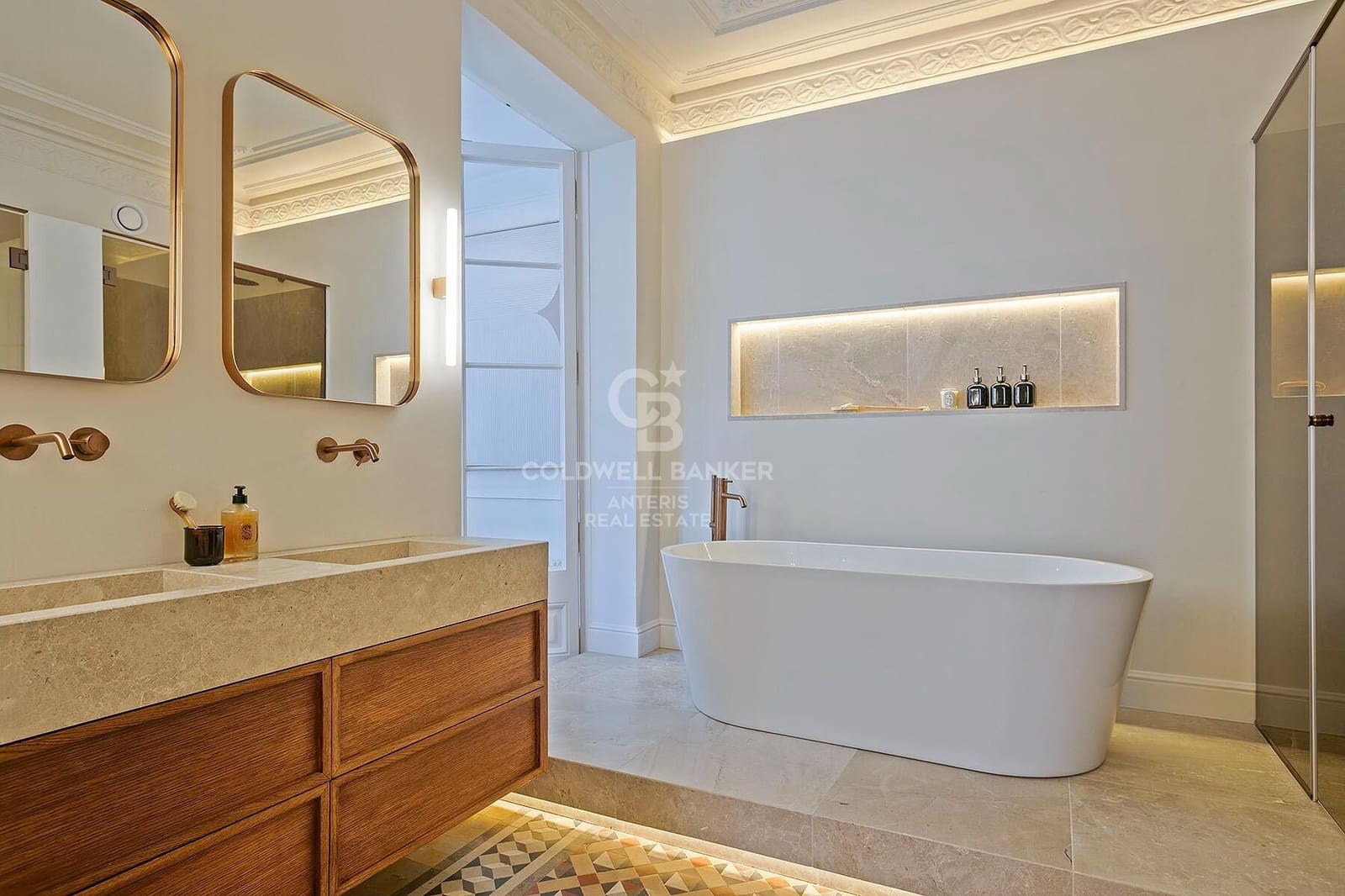 3 slaapkamer Flat te koop in Barcelona stad - € 1.795.000 (Ref: 10059100)