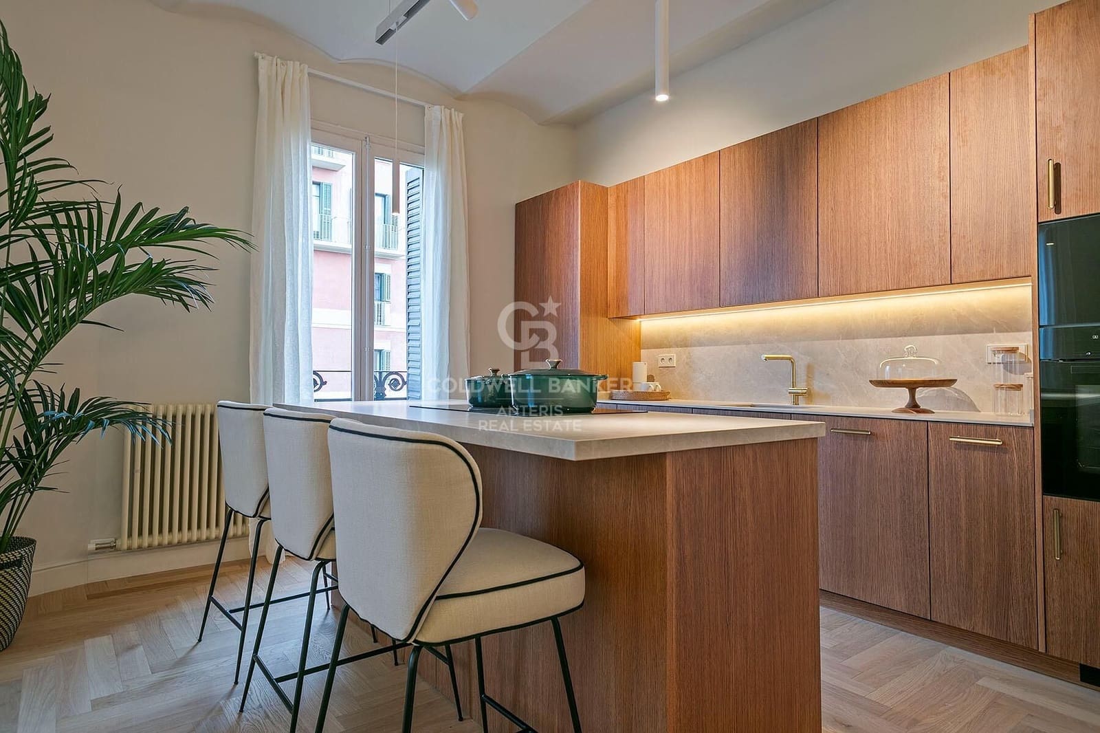 3 slaapkamer Flat te koop in Barcelona stad - € 1.795.000 (Ref: 10059100)
