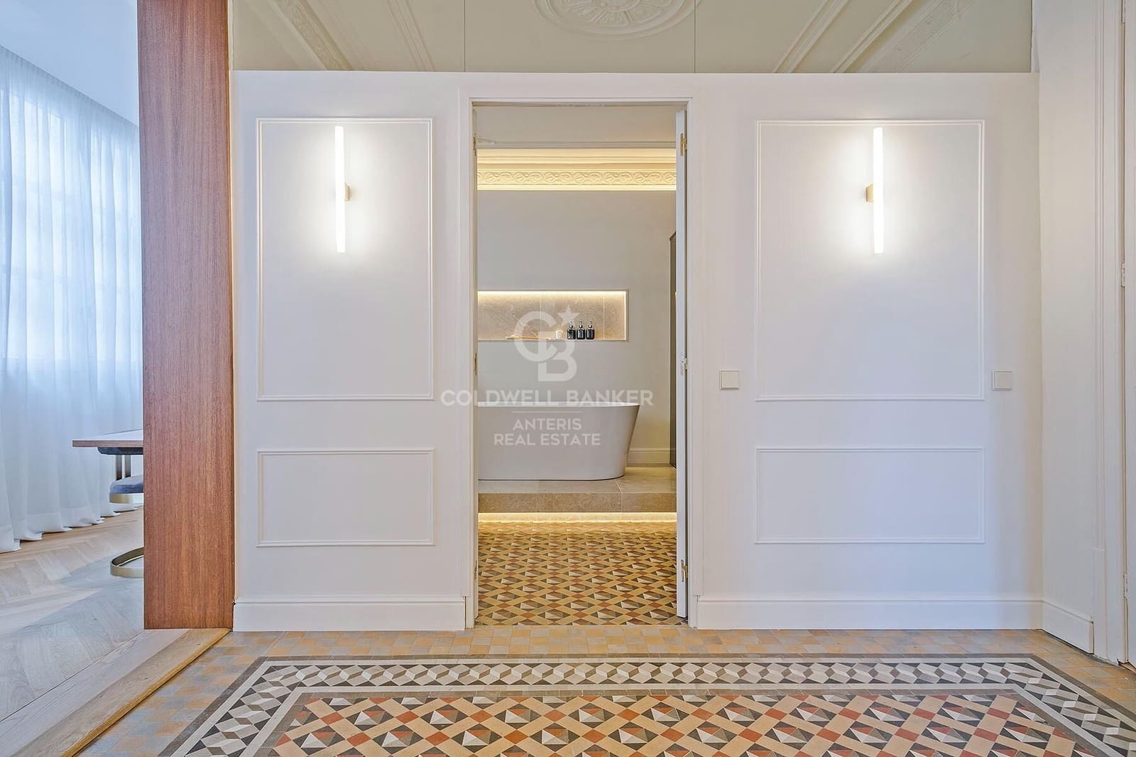 3 slaapkamer Flat te koop in Barcelona stad - € 1.795.000 (Ref: 10059100)
