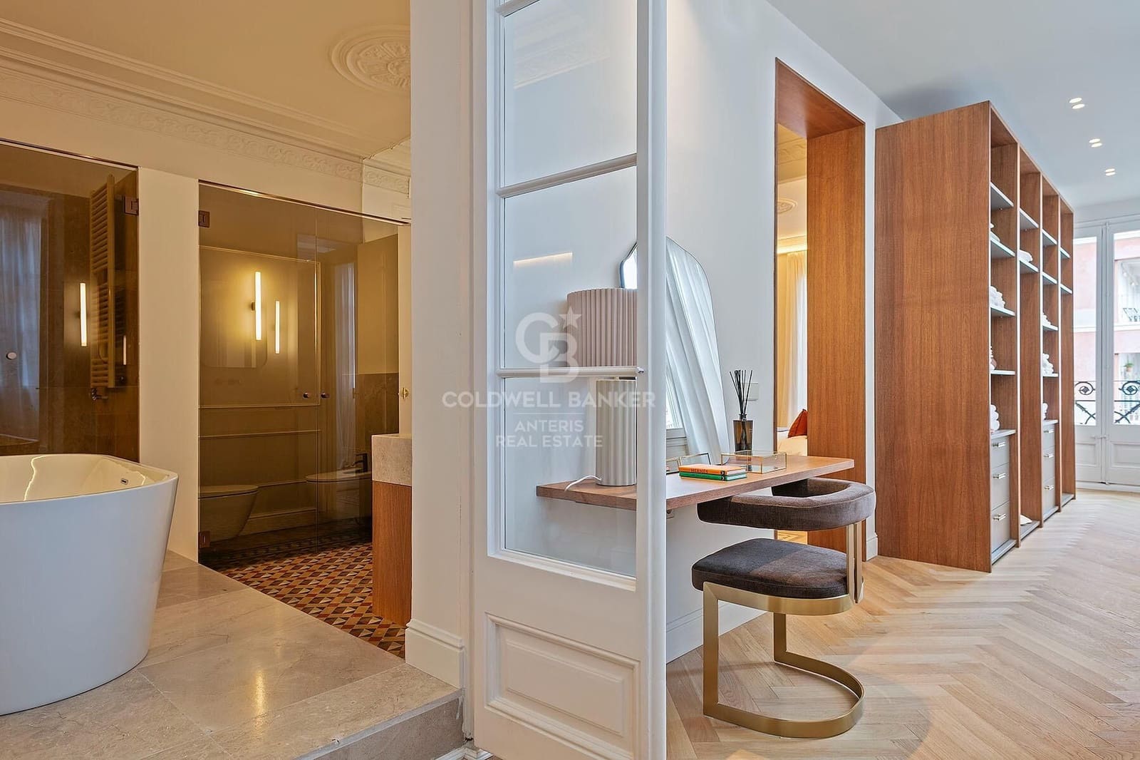 3 slaapkamer Flat te koop in Barcelona stad - € 1.795.000 (Ref: 10059100)