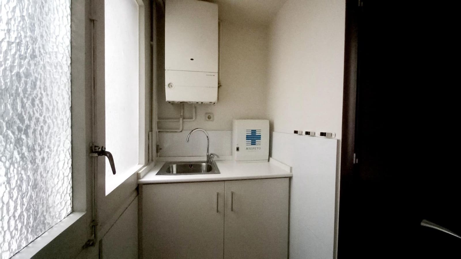 3 makuuhuone Toimisto vuokrattavana paikassa Barcelona kaupunki - 1 200 € (Ref: 10059103)