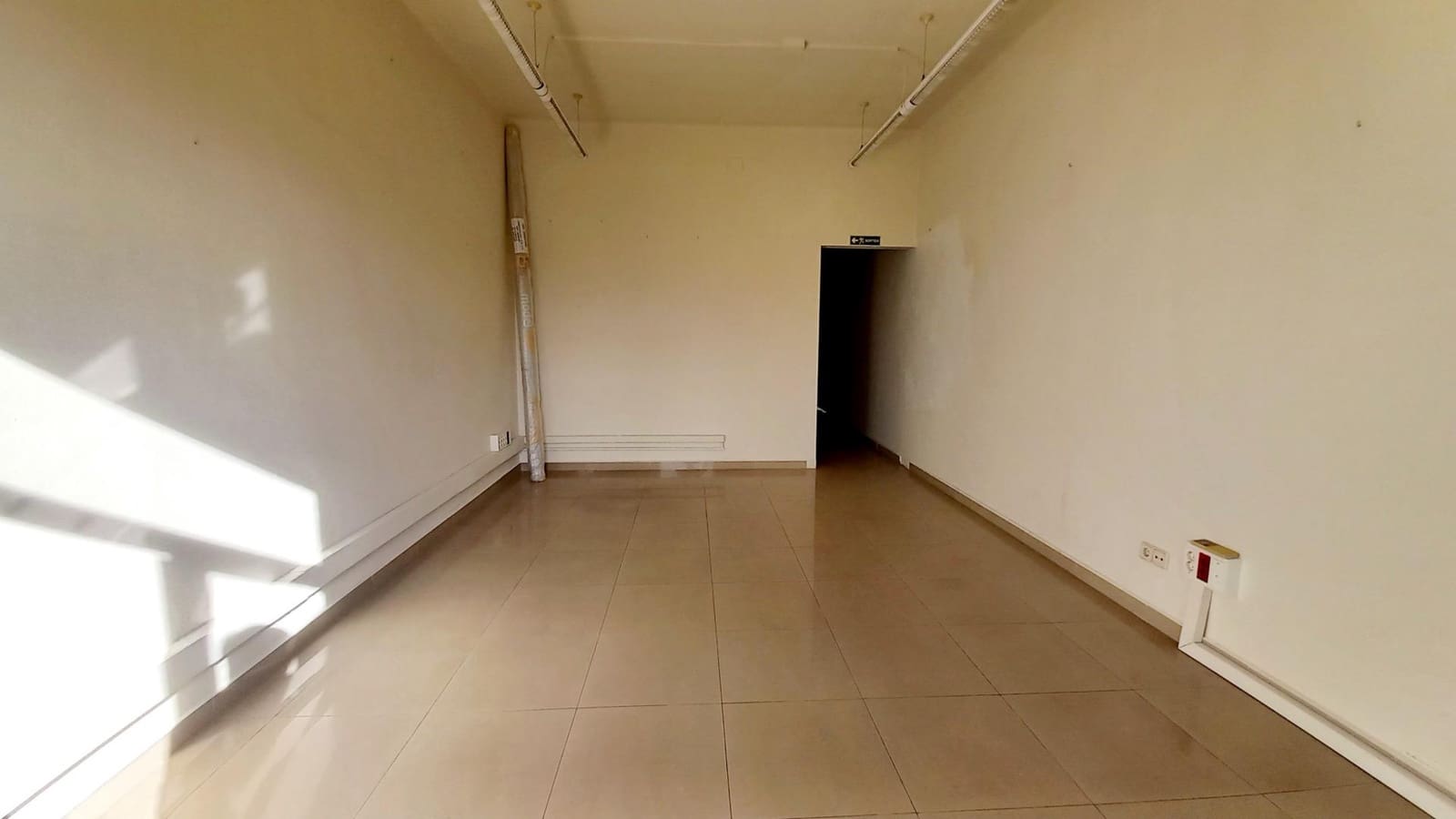 3 makuuhuone Toimisto vuokrattavana paikassa Barcelona kaupunki - 1 200 € (Ref: 10059103)