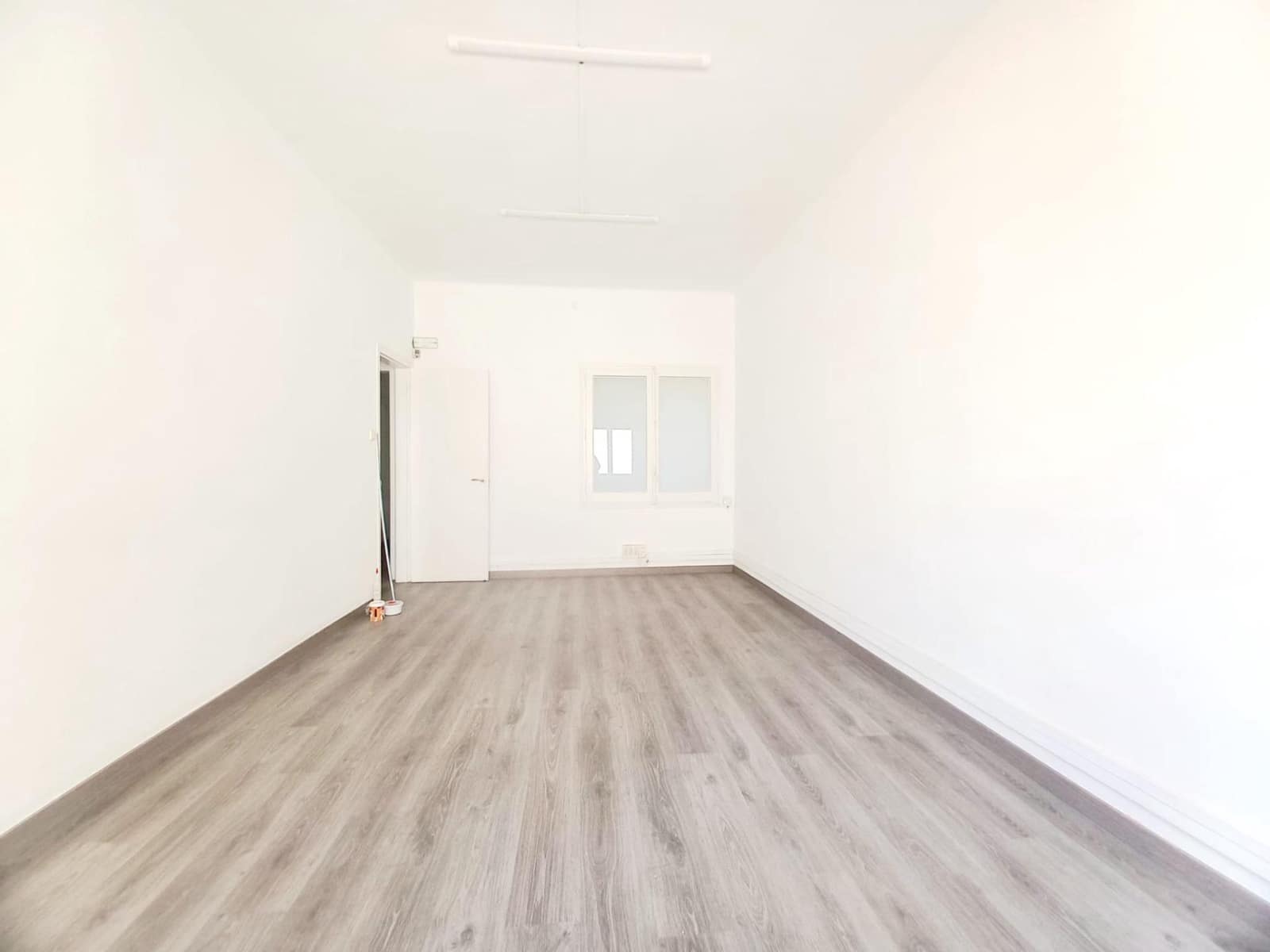 3 makuuhuone Toimisto vuokrattavana paikassa Barcelona kaupunki - 1 200 € (Ref: 10059103)