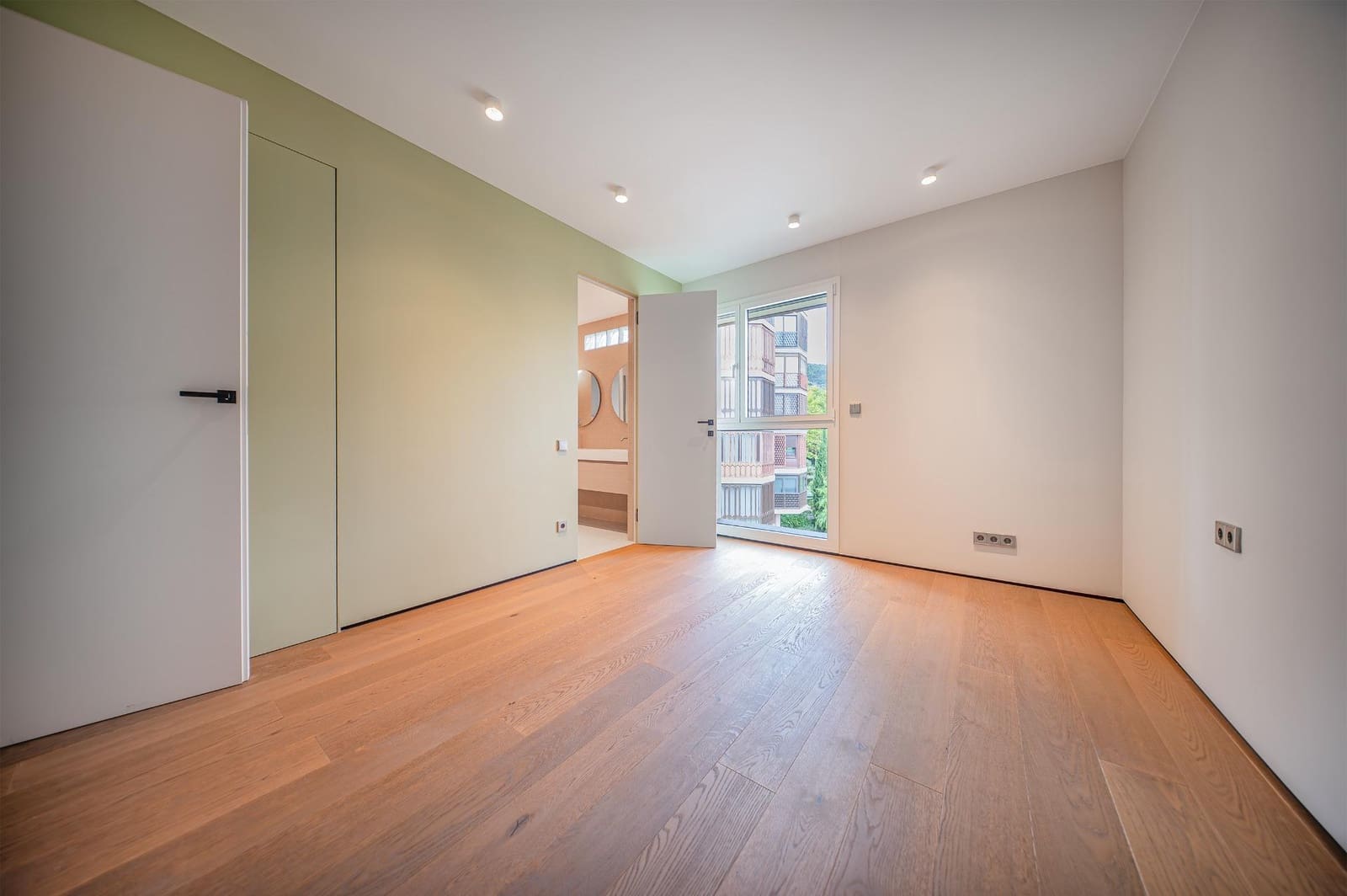 Piso de 6 habitaciones en Barcelona ciudad en venta con garaje - 2.800.000 € (Ref: 10059104)