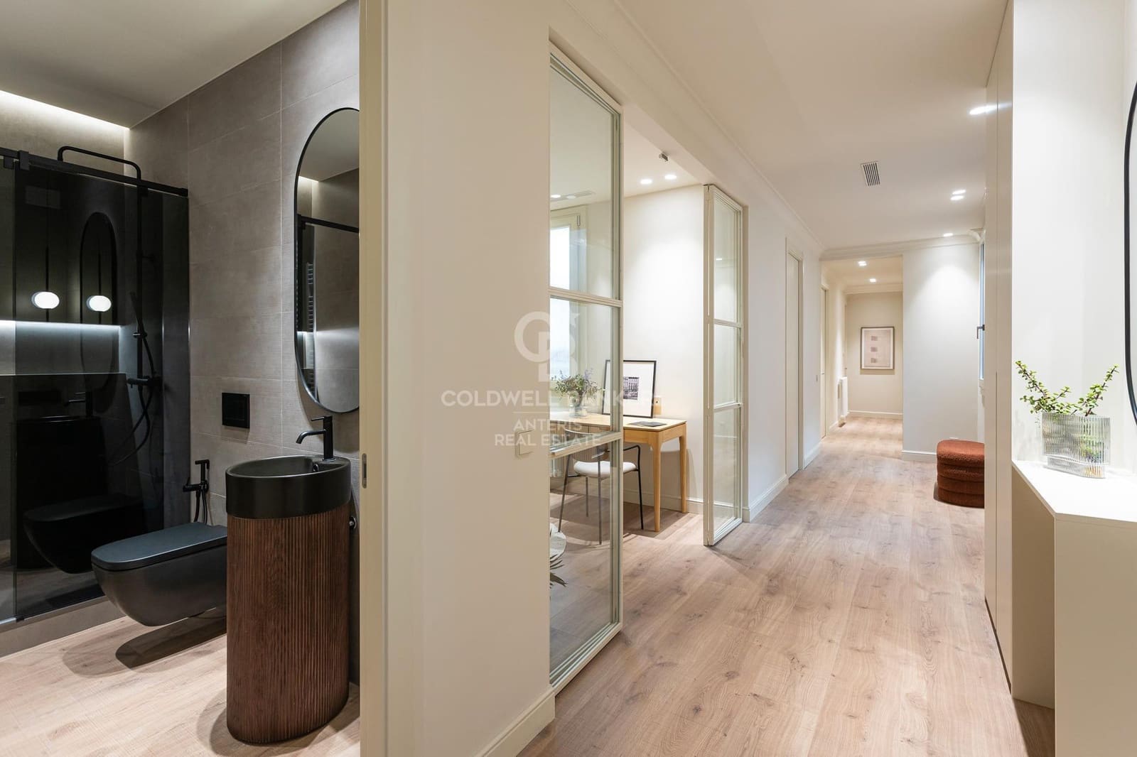 4 sypialnia Mieszkanie na sprzedaż w Miasto Barcelona - 1 720 000 € (Ref: 10059106)