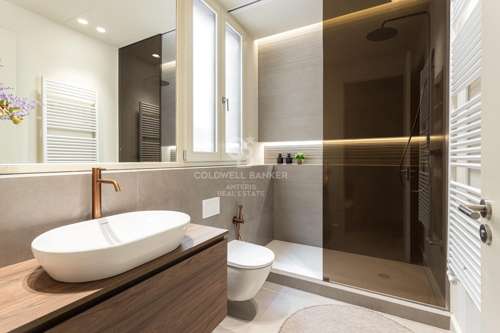 4 sypialnia Mieszkanie na sprzedaż w Miasto Barcelona - 1 720 000 € (Ref: 10059106)