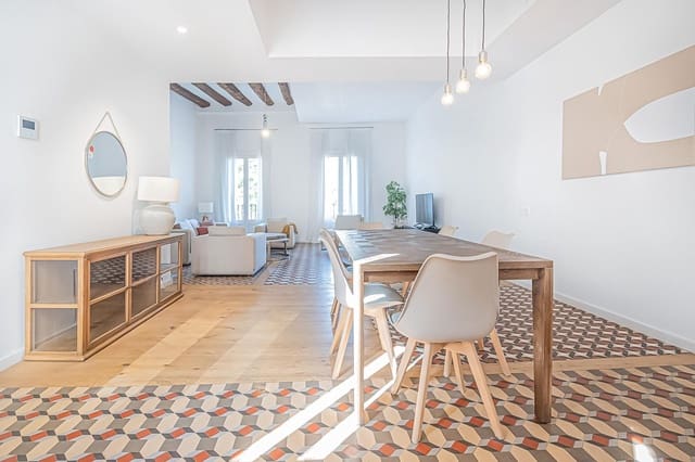 3 quarto Apartamento para venda em El Barri Gòtic, Barcelona cidade - 816 000 € (Ref: 10059109)
