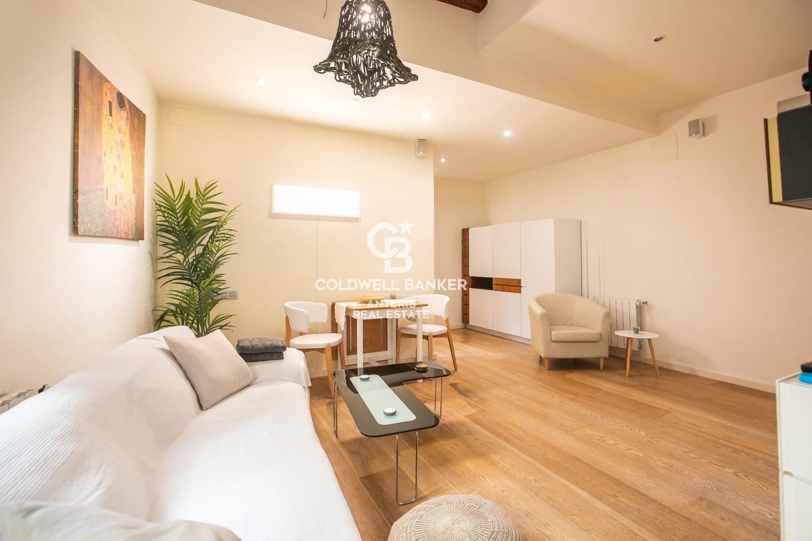 2 soveværelse Lejlighed til salg i Barcelona by - € 439.000 (Ref: 10059110)