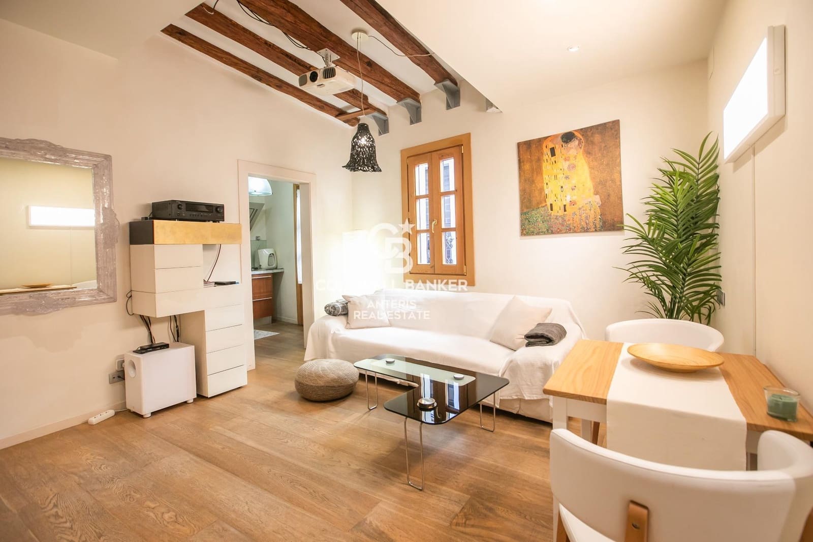 2 soveværelse Lejlighed til salg i Barcelona by - € 439.000 (Ref: 10059110)