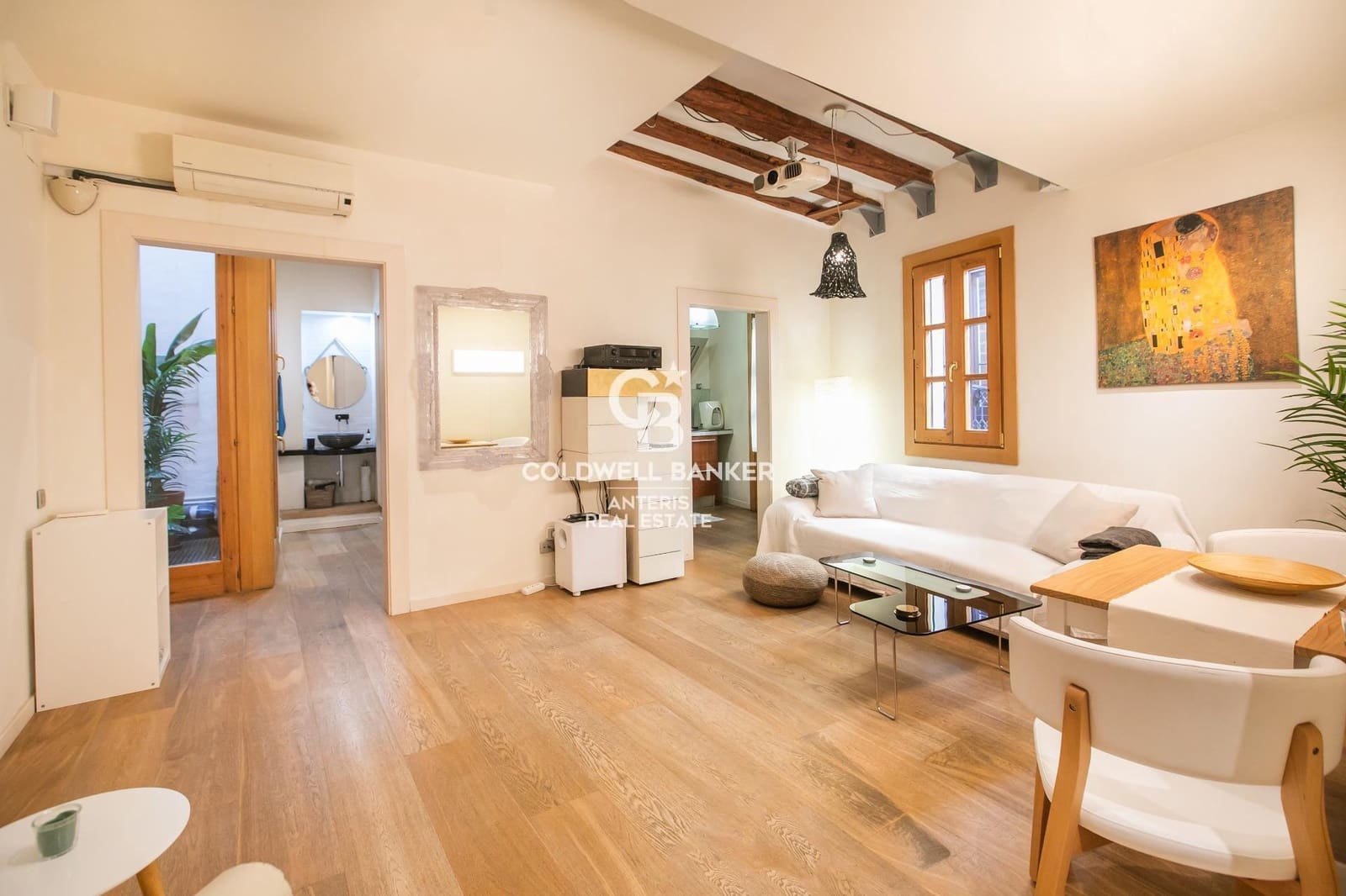 2 soveværelse Lejlighed til salg i Barcelona by - € 439.000 (Ref: 10059110)