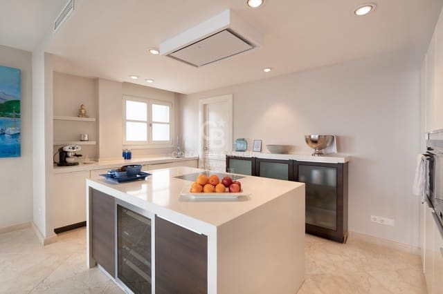 3 soverom Penthouse til salgs i Puerto de Andratx, Andratx med svømmebasseng garasje - € 3 750 000 (Ref: 10059115)